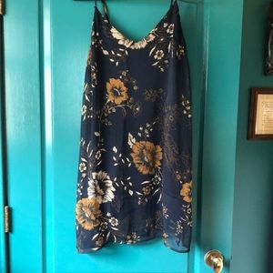 KENDALL & KYLIE SHIFT DRESS/ size medium